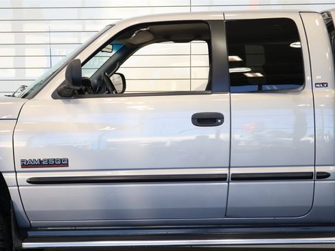 Used 1998 Dodge Ram 2500 Truck 4x4 Quad Cab image 50