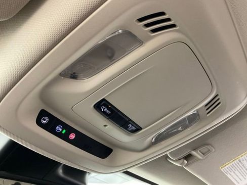 Used 2022 Buick Envision Preferred FWD image 24