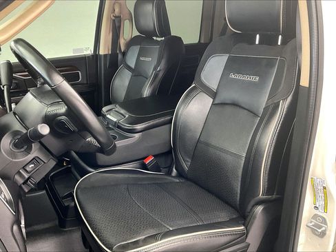 Used 2022 RAM 3500 Laramie AWD/4WD image 17