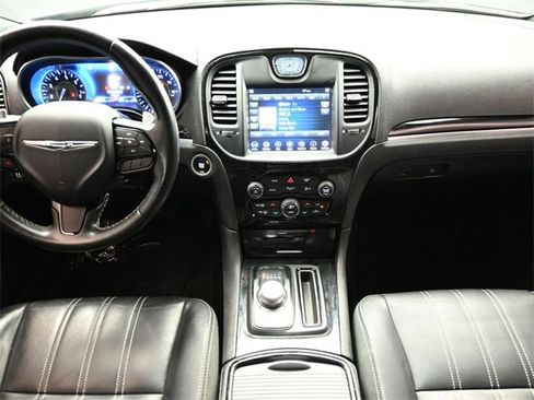 Used 2022 Chrysler 300 S image 20