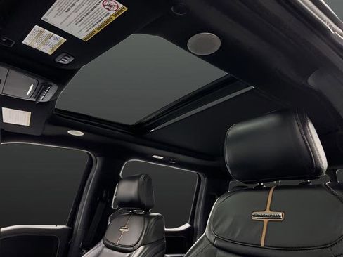 Used 2024 Ford F250 Platinum image 7