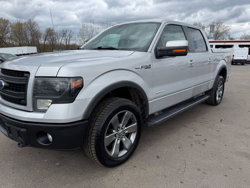 Used 2014 Ford F150 FX4 w/ Equipment Group 402A Luxury AWD/4WD image 9