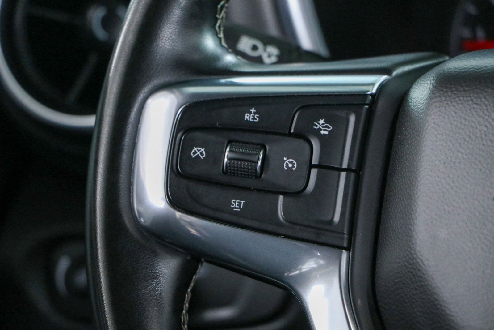 Used 2024 Chevrolet Blazer LT FWD image 13