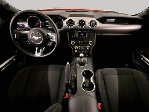Used 2019 Ford Mustang GT RWD image 14