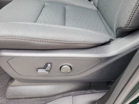 New 2026 RAM 1500 4x4 Crew Cab image 16