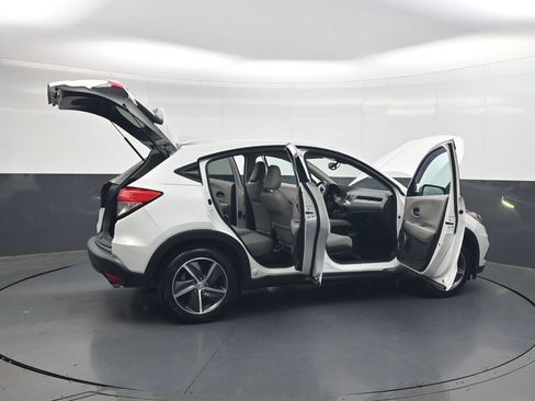 Used 2021 Honda HR-V EX-L image 38