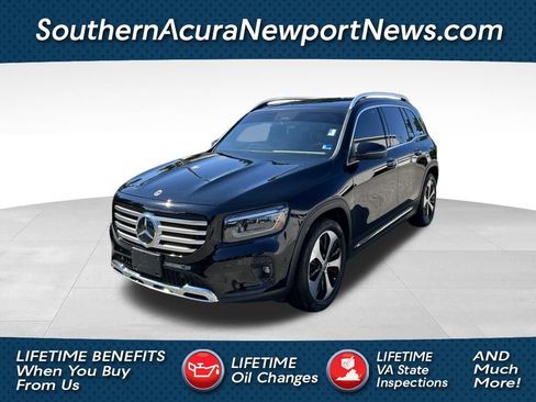 Used 2025 Mercedes-Benz GLB 250 image 1