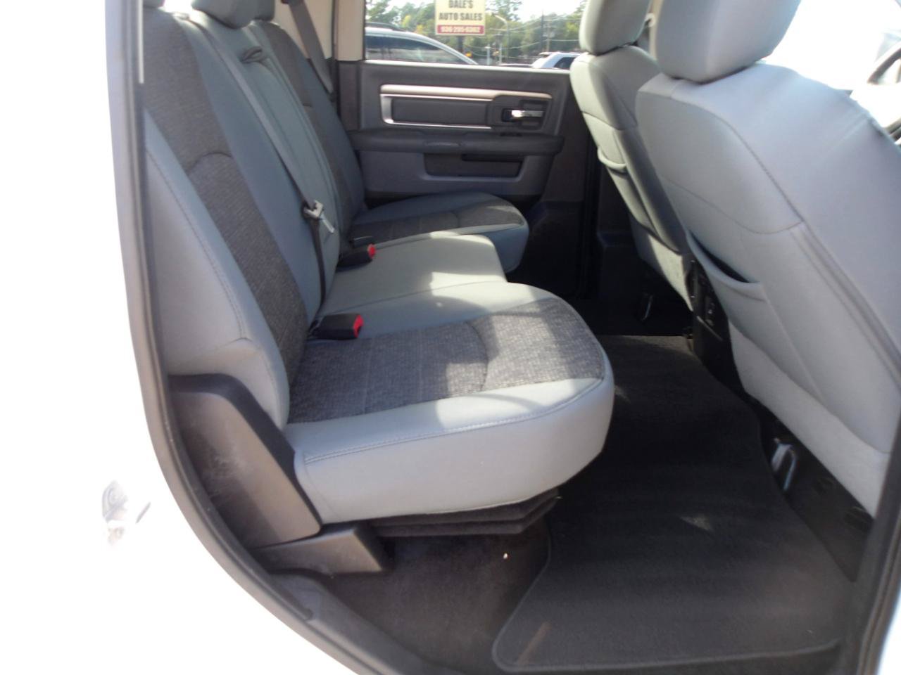 Used 2015 RAM 1500 SLT AWD/4WD image 8