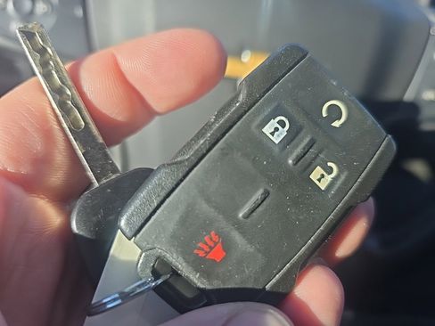 Used 2018 Chevrolet Silverado 1500 LT w/ All Star Edition image 18