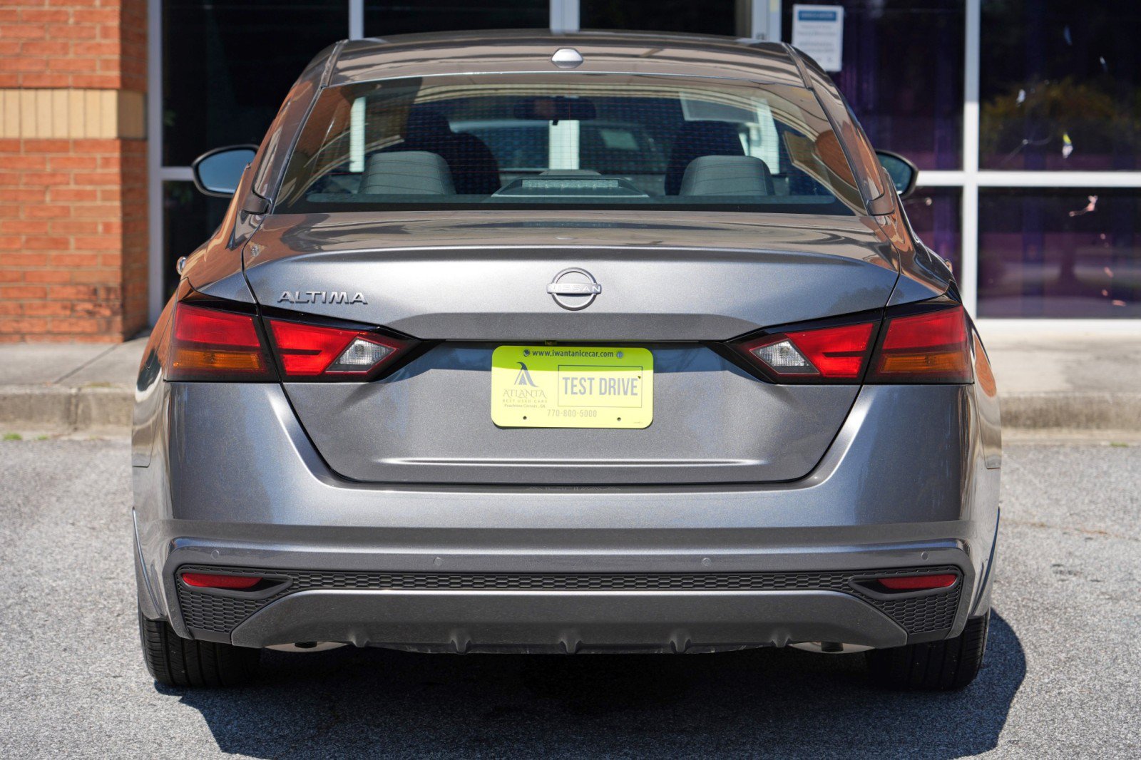 Used 2025 Nissan Altima 2.5 SV FWD image 44