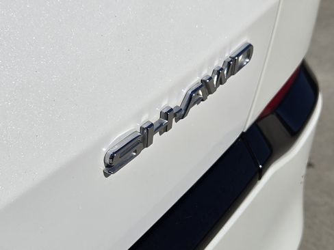 Used 2023 Acura MDX A-Spec image 12