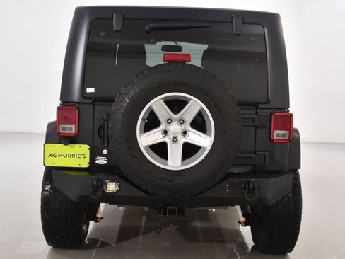 Used 2018 Jeep Wrangler Unlimited Sport S AWD/4WD image 13