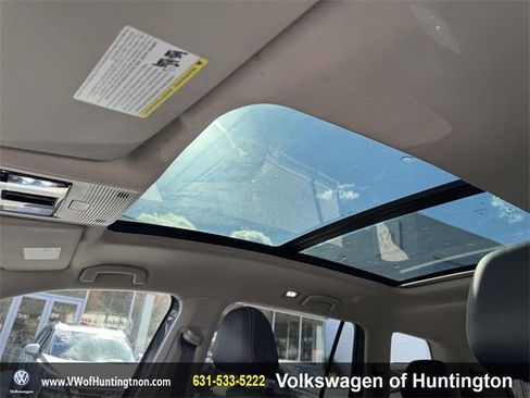 Certified 2025 Volkswagen Atlas Peak Edition SE image 20
