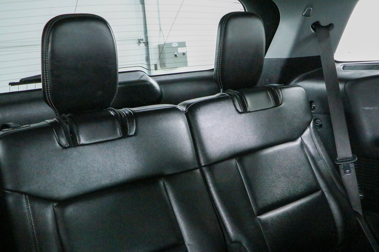 Used 2021 Ford Explorer XLT w/ Equipment Group 202A AWD/4WD image 29