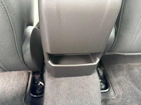 Used 2017 Ford Focus SE FWD image 30