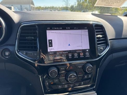 Used 2019 Jeep Grand Cherokee Altitude image 20