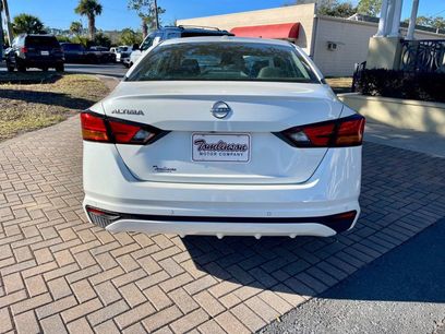 Used 2025 Nissan Altima 2.5 SV