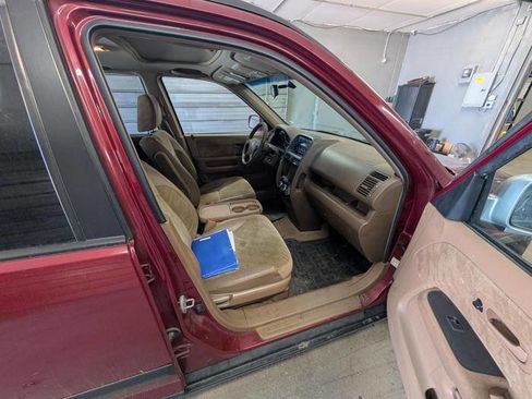 Used 2004 Honda CR-V EX image 29
