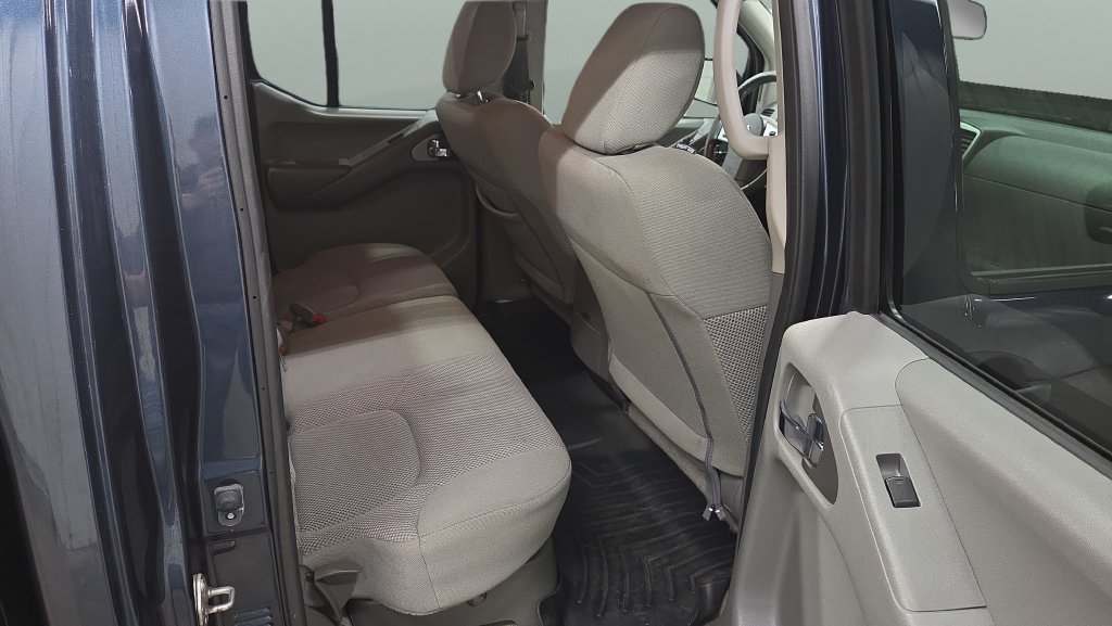 Used 2018 Nissan Frontier SV AWD/4WD image 22