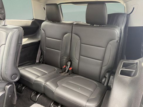 Used 2019 GMC Acadia SLT FWD image 10
