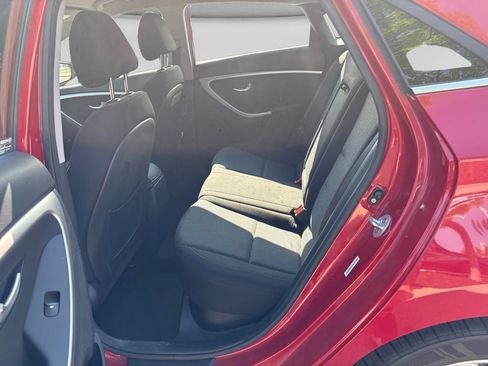 Used 2014 Hyundai Elantra GT FWD image 29