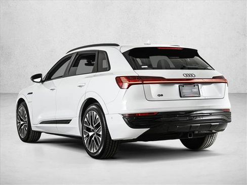 Certified 2024 Audi Q8 e-tron Premium Plus image 8