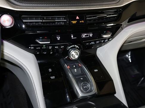 Certified 2023 Acura MDX SH-AWD w/ Advance Package image 24