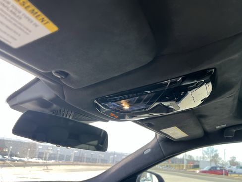 Used 2023 BMW 740i w/ Executive Package image 24