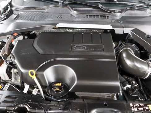 Used 2022 Land Rover Range Rover Evoque R-Dynamic S image 31