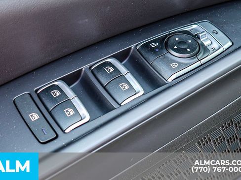 Used 2025 Kia Carnival SX w/ SX Dark Edition Package FWD image 49