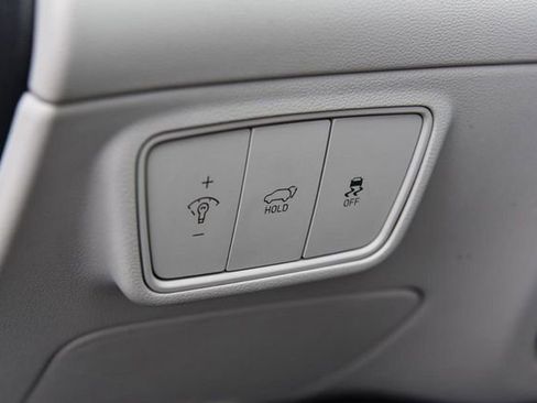 Used 2022 Hyundai Tucson Limited image 11