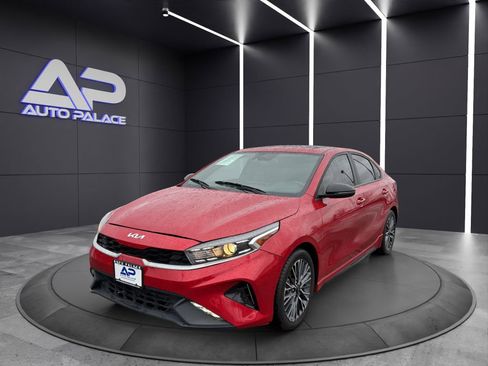 Used 2024 Kia Forte GT-Line w/ GT-Line Premium Package image 1