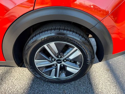 Used 2022 Kia Niro LXS image 38