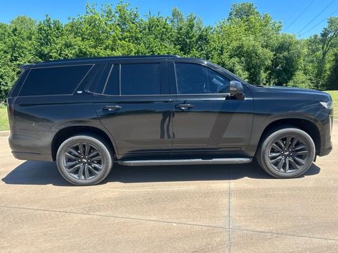 Used 2021 Cadillac Escalade Sport Platinum w/ Heavy-Duty Trailer Package AWD/4WD image 6