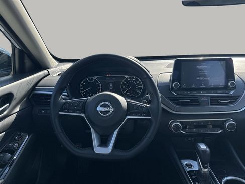 Used 2025 Nissan Altima 2.5 SR image 20