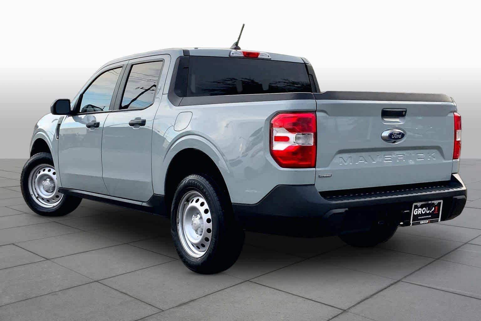Used 2023 Ford Maverick XL FWD image 12