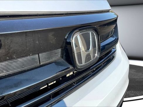 Used 2022 Honda Pilot Sport image 36