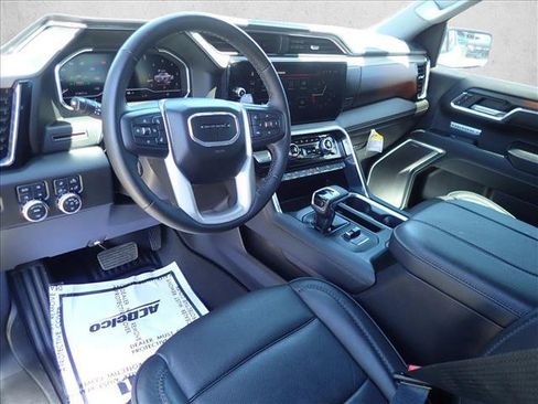Used 2025 GMC Sierra 1500 Denali AWD/4WD image 10