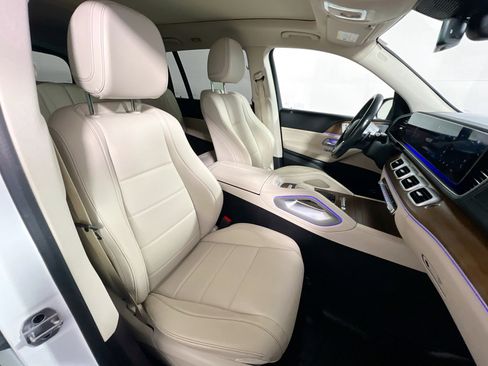 Used 2022 Mercedes-Benz GLS 450 4MATIC image 31
