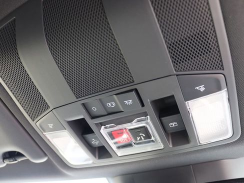 Used 2025 Mitsubishi Eclipse Cross SEL AWD/4WD image 19