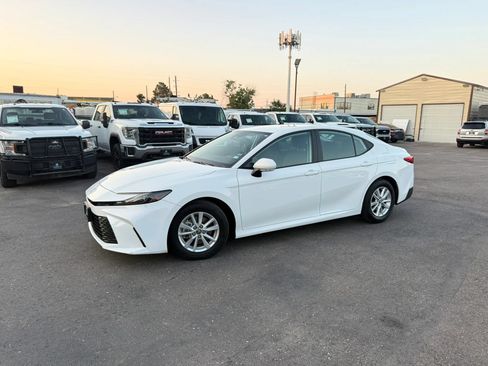 Used 2025 Toyota Camry LE FWD image 2