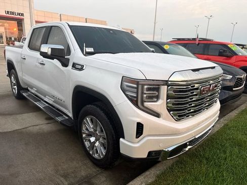 Used 2025 GMC Sierra 1500 Denali AWD/4WD image 12