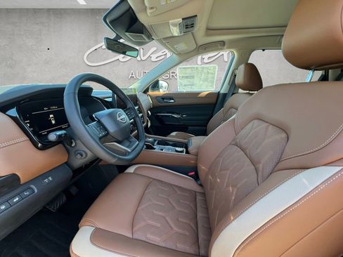 New 2026 Nissan Pathfinder Platinum image 19