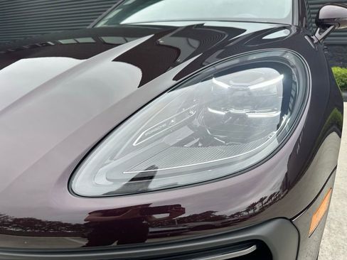 Certified 2026 Porsche Macan AWD/4WD image 13