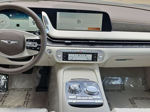 Used 2025 Genesis G90 3.5T image 20