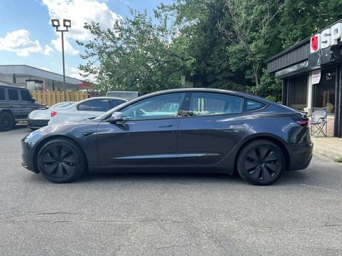 Used 2025 Tesla Model 3 Long Range AWD/4WD image 4