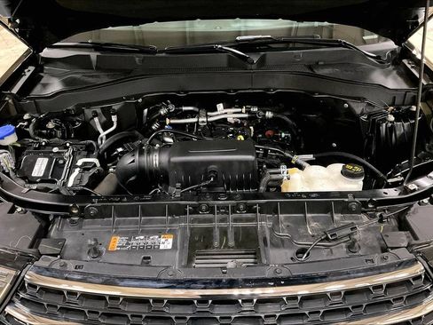 Certified 2023 Ford Explorer XLT w/ Equipment Group 202A AWD/4WD image 10