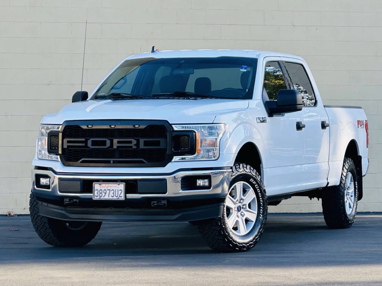 Used 2019 Ford F150 XLT w/ Heavy-Duty Payload Package AWD/4WD image 3