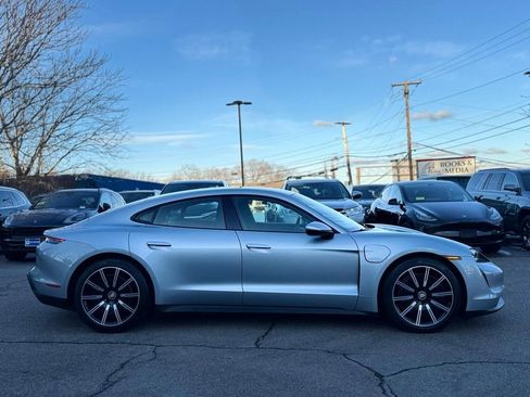 Used 2021 Porsche Taycan image 7