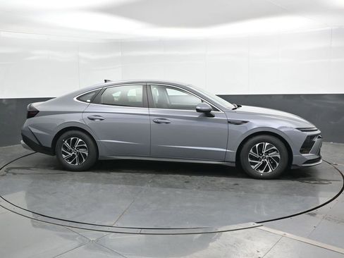 New 2026 Hyundai Sonata Blue FWD image 3